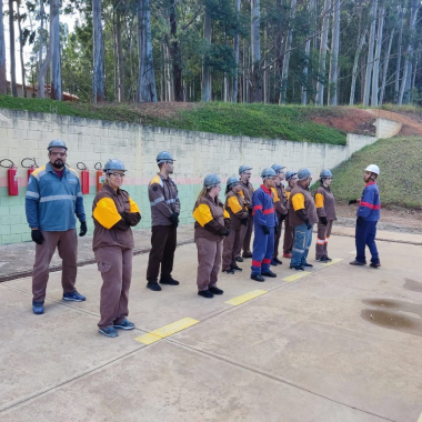 Foto 1 de Treinamento de Brigadistas da equipe do GPACI no centro de treinamento DAMATA